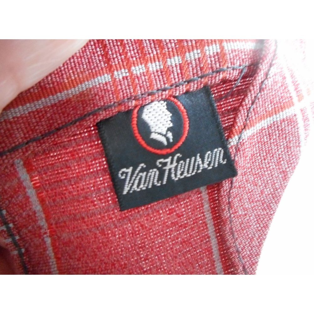 Vintage Van Heusen Necktie Tie Burgundy Beige Blue Striped - Picture 2 of 5